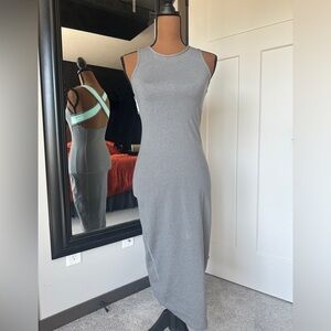 Lululemon Picnic Play Midi Dress Size 4
Heathered Slate/Tranquil Blue -C